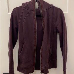 Size 4 lululemon scuba